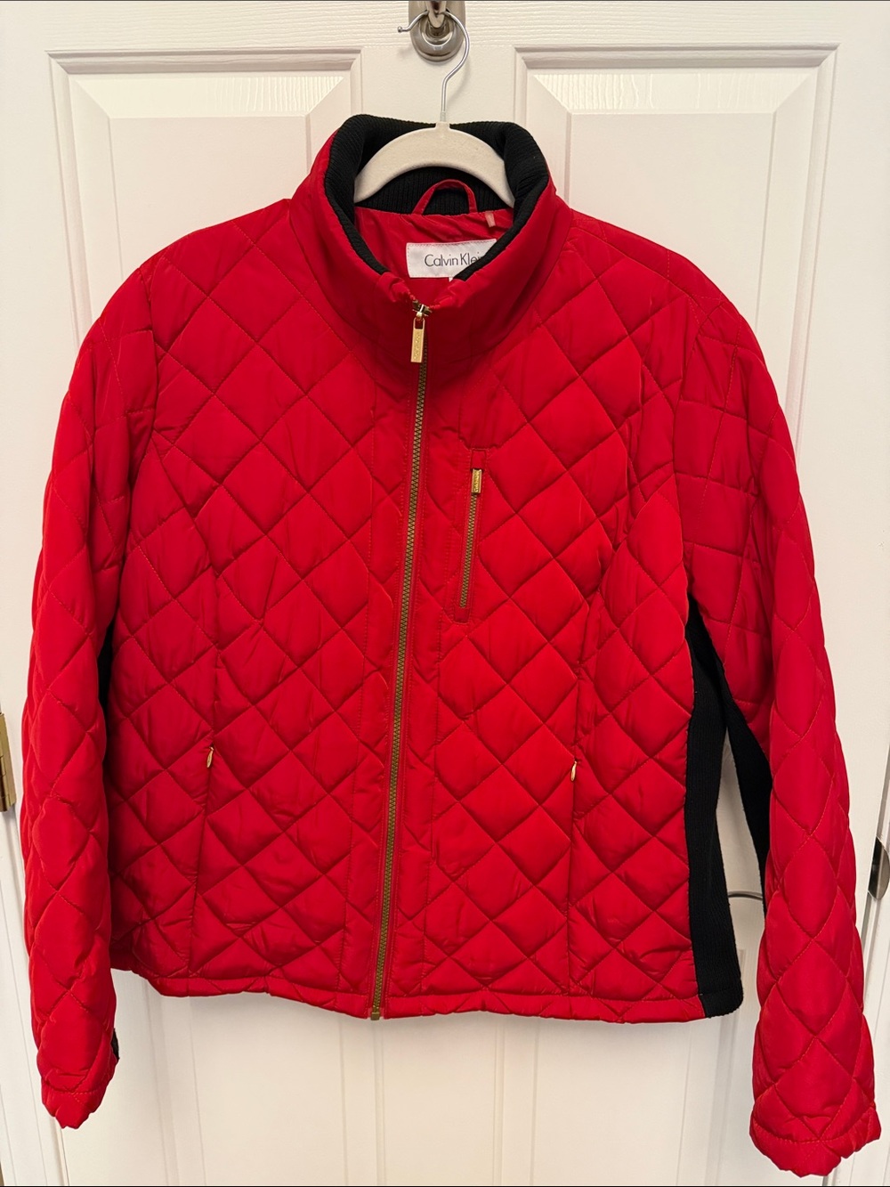 NWT Calvin Klein Quilted Red women's Puffer Jacket with Black Panels
